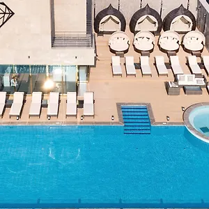 4* Hotel Baymond